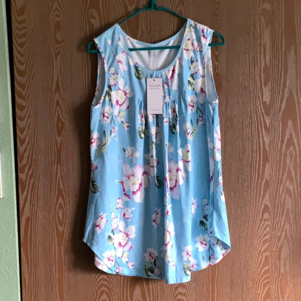 New, women’s summer top